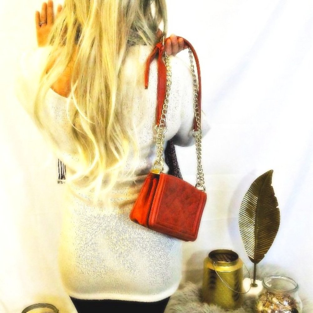Sparkling white tunic sweater